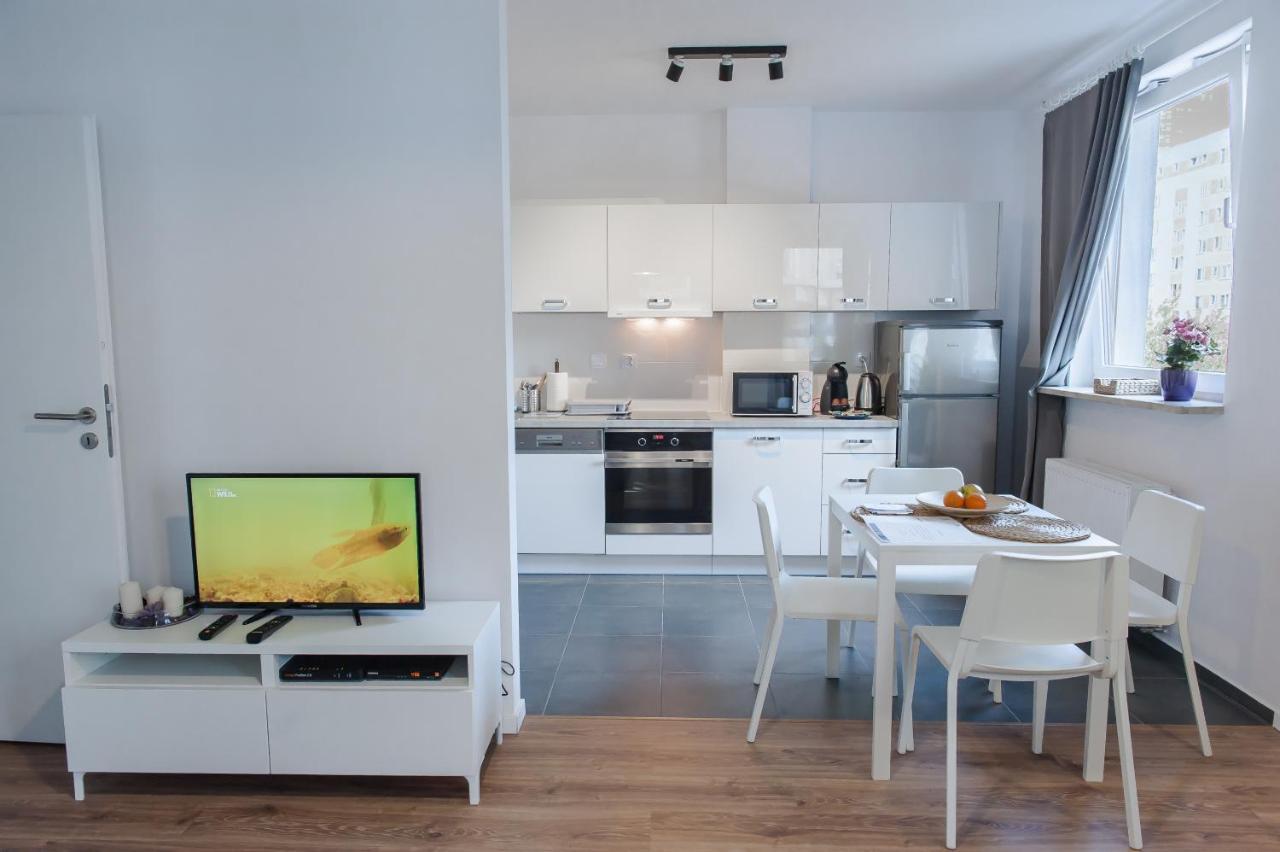 Golden Apartments - Pereca Варшава Екстериор снимка