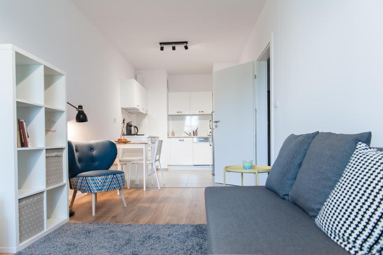 Golden Apartments - Pereca Варшава Екстериор снимка