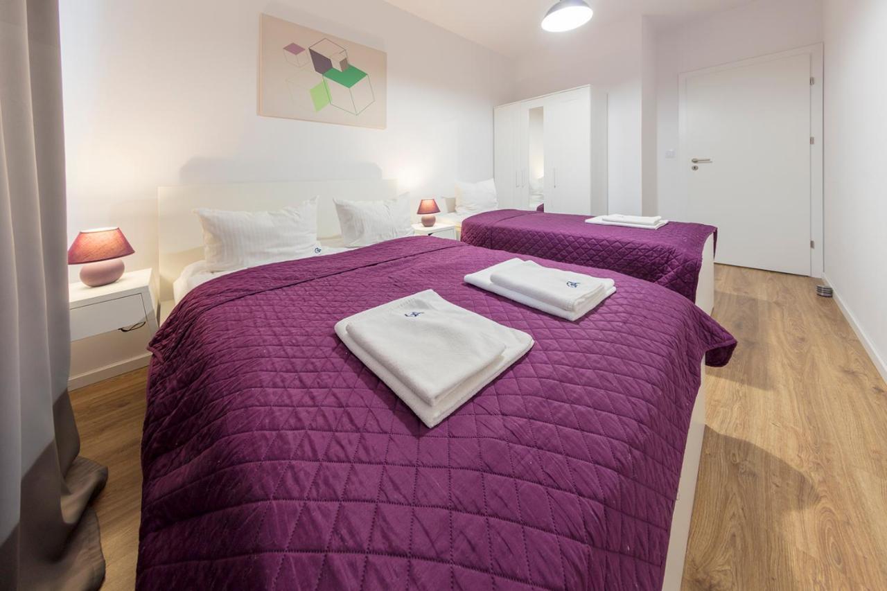 Golden Apartments - Pereca Варшава Екстериор снимка