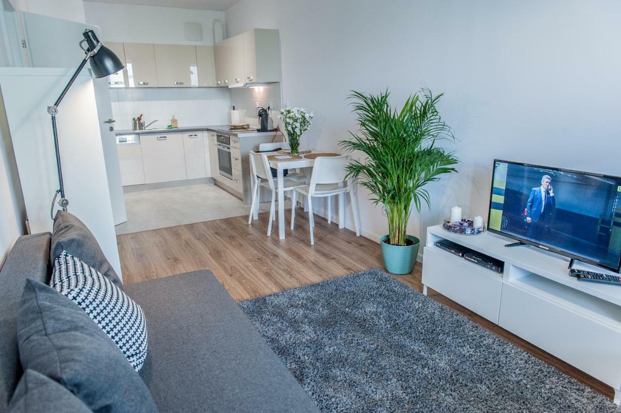 Golden Apartments - Pereca Варшава Екстериор снимка