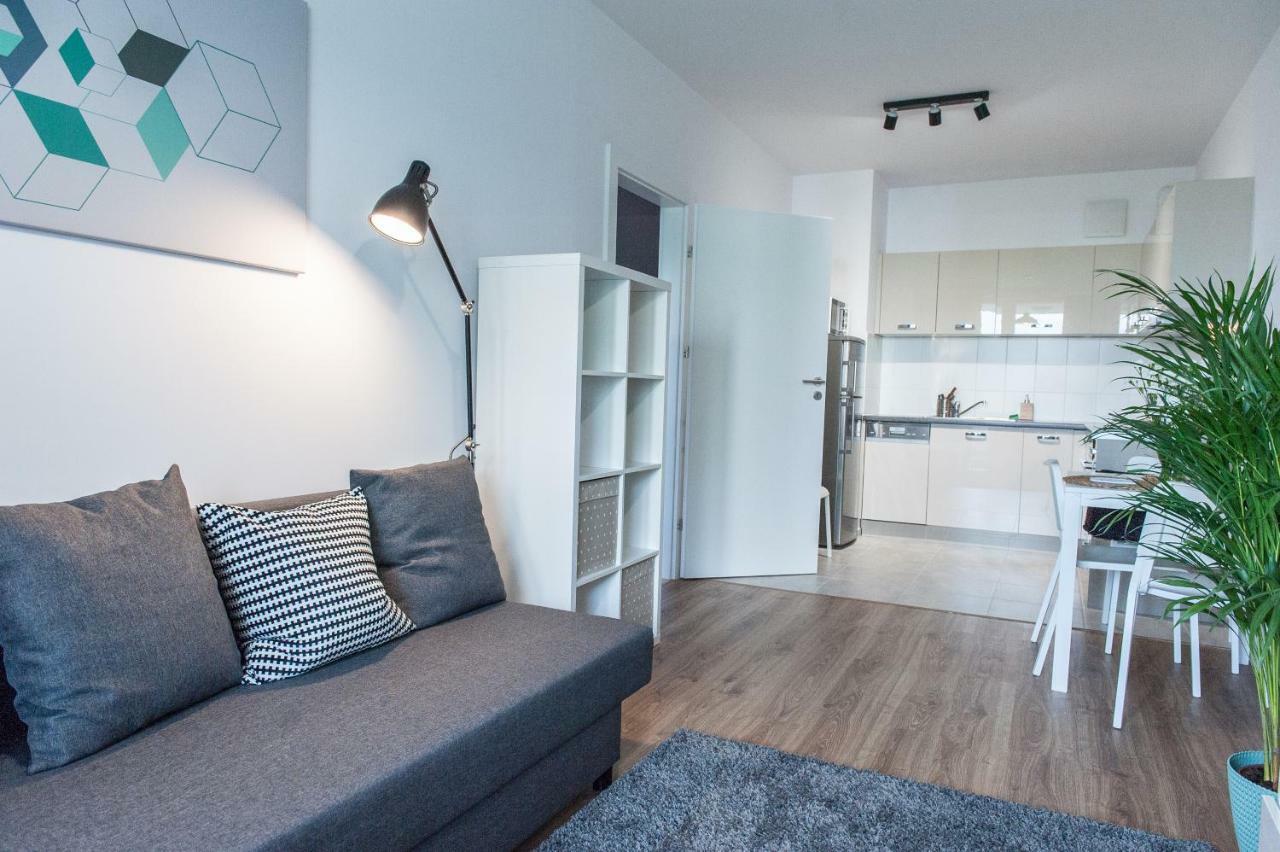 Golden Apartments - Pereca Варшава Екстериор снимка