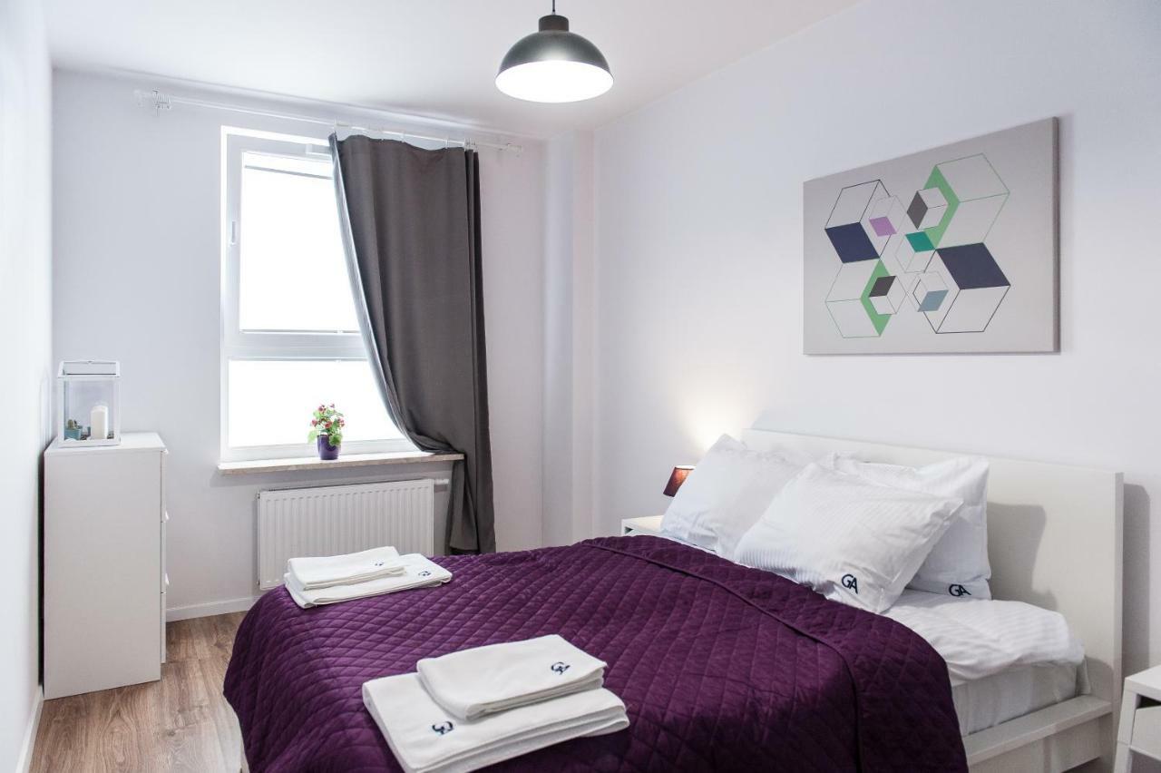 Golden Apartments - Pereca Варшава Екстериор снимка