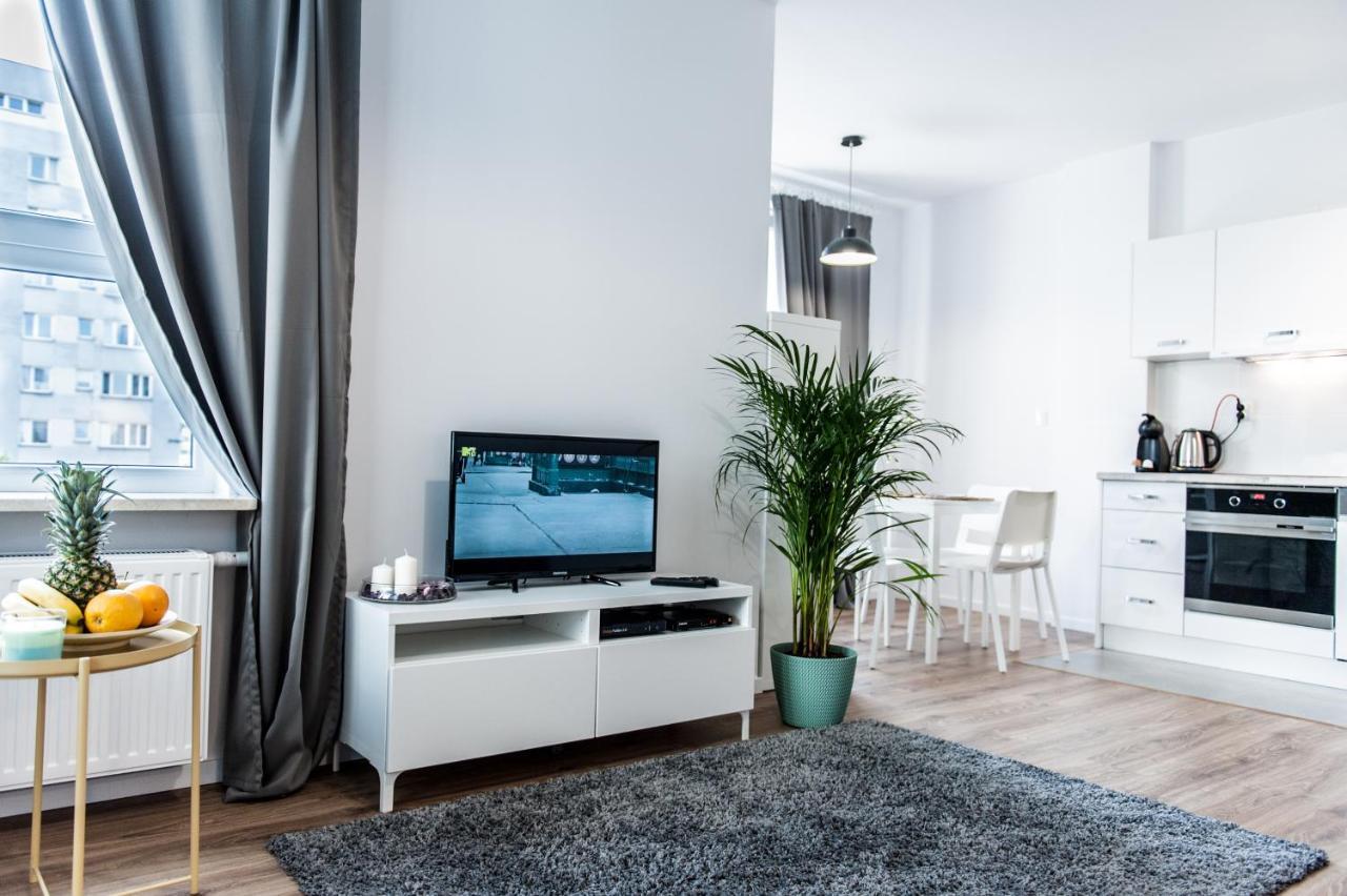 Golden Apartments - Pereca Варшава Екстериор снимка