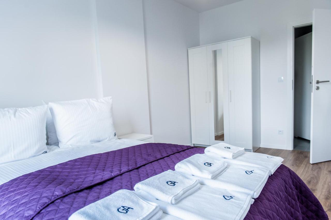 Golden Apartments - Pereca Варшава Екстериор снимка